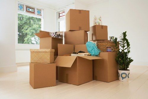 Careful transport of boxes and household items in Sydenham